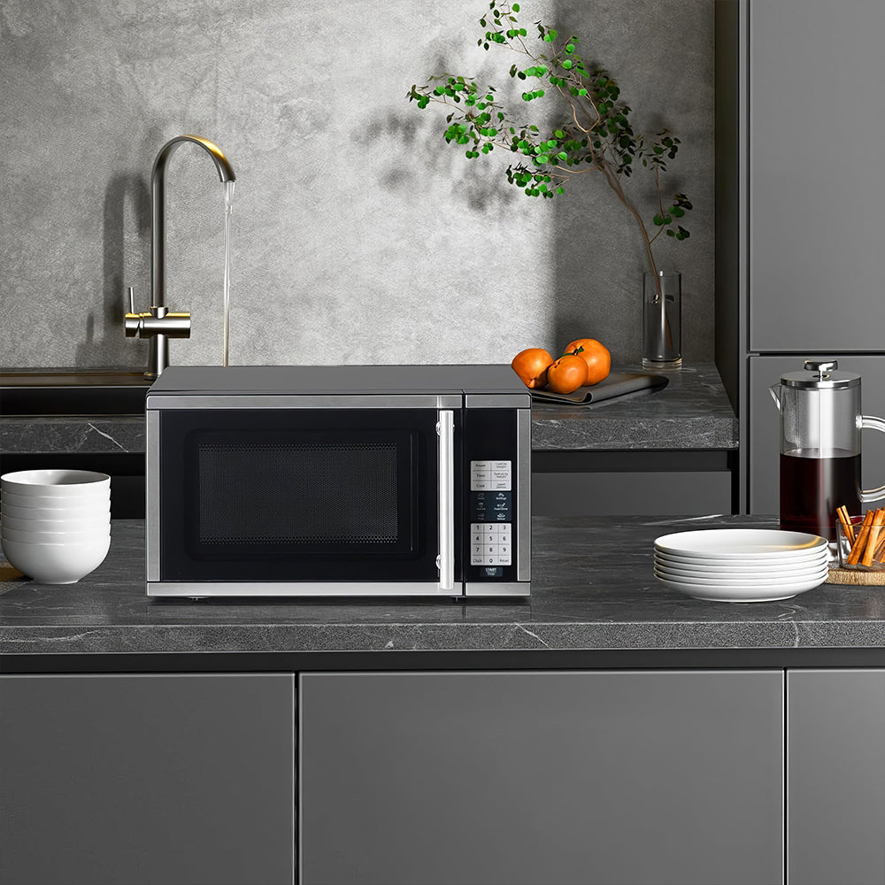 0.7 Cu. Ft. Countertop Microwave Oven, 700W with LED & Child Lock