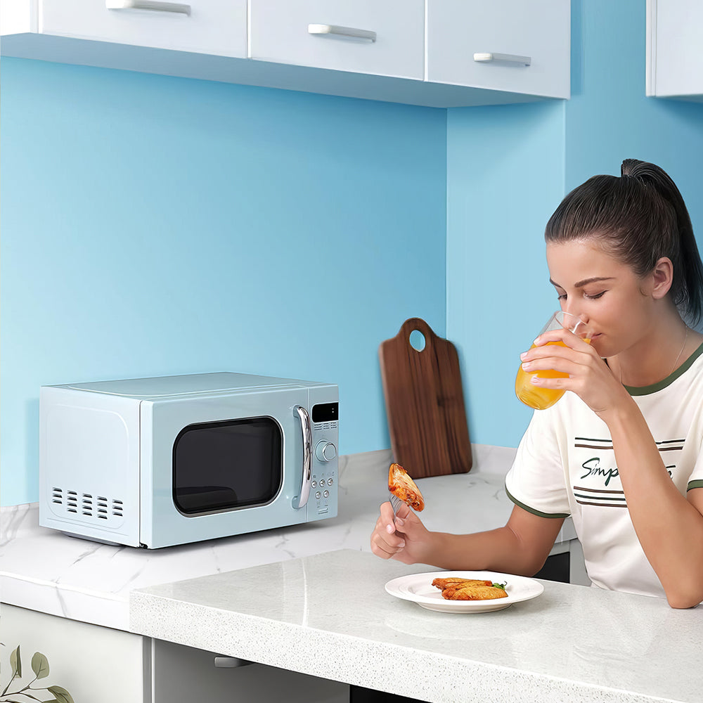 Retro 0.7 Cu Ft Microwave, 700W, 9 Preset Menus, LED Display, Compact